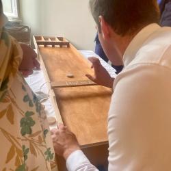 shuffleboard, jenga, viergewinnt, Hochzeitsspiele Wachshinaus (3)