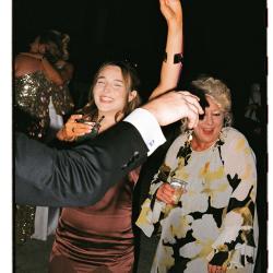 tuscany-wedding-party-analog-photography