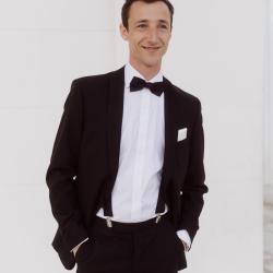 vienna-wedding-photographer-elegant-groom