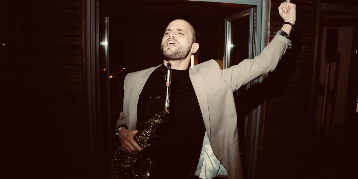 TOBI LIEB live sax