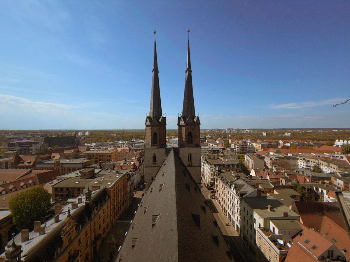 Brautpaar bei einer Hochzeit in Halle (Saale)