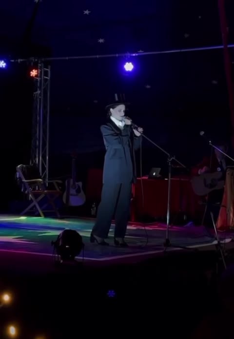 Julia Empl Music
