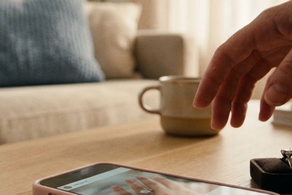 Announcing Your Engagement: The Right Order Without Drama