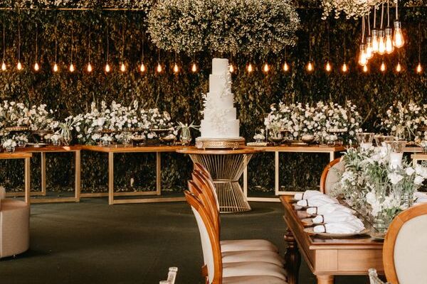 Full-Service vs. DIY Wedding Planning: Which Suits You?
