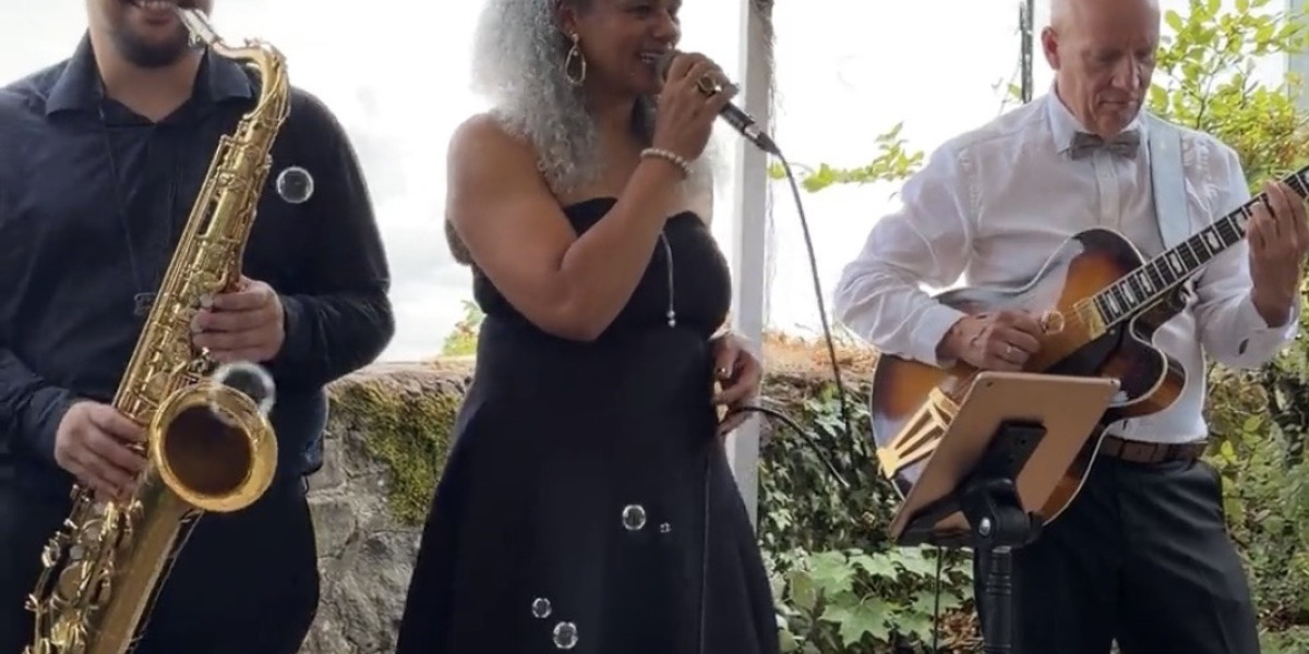Aayana Batô 