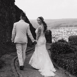 floooweddings - Echte Momente. Ehrlich festgehalten.