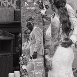 floooweddings - Echte Momente. Ehrlich festgehalten.