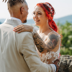 floooweddings - Echte Momente. Ehrlich festgehalten.
