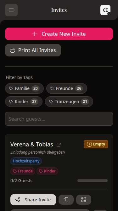 wedset.app invite management showing QR codes and personalized links